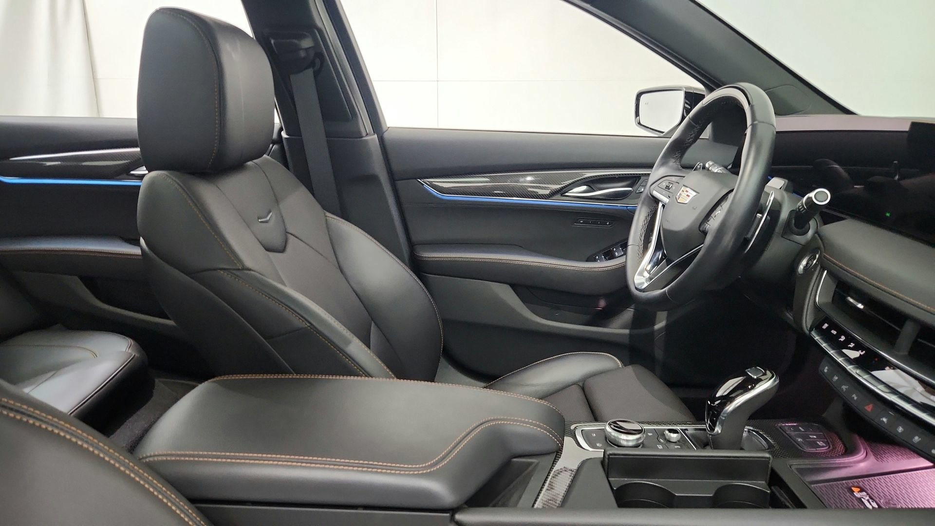 Certified 2025 Cadillac CT5 Sport w/ Technology Package AWD/4WD image 31