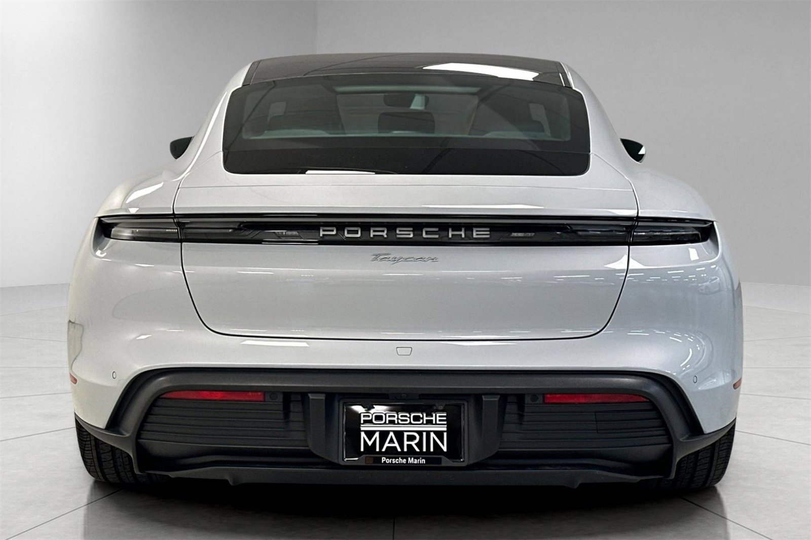New 2025 Porsche Taycan image 7