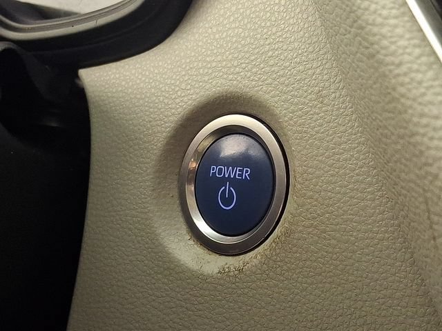 Used 2022 Toyota Corolla LE FWD image 29
