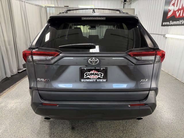 Used 2021 Toyota RAV4 XLE image 5