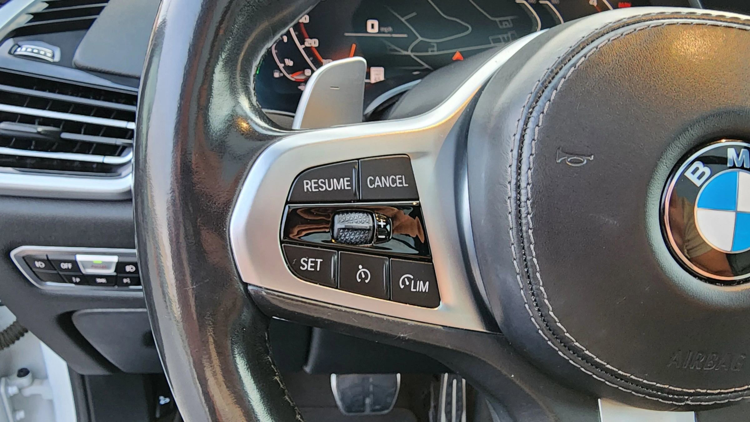 Used 2020 BMW X5 M50i w/ Premium Package image 15