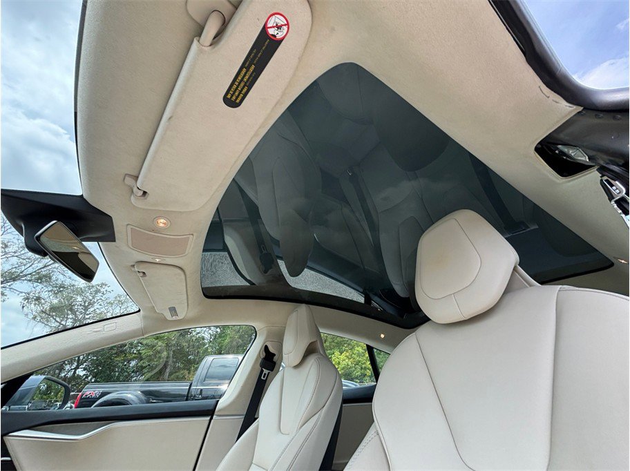 Used 2018 Tesla Model S 100D image 32
