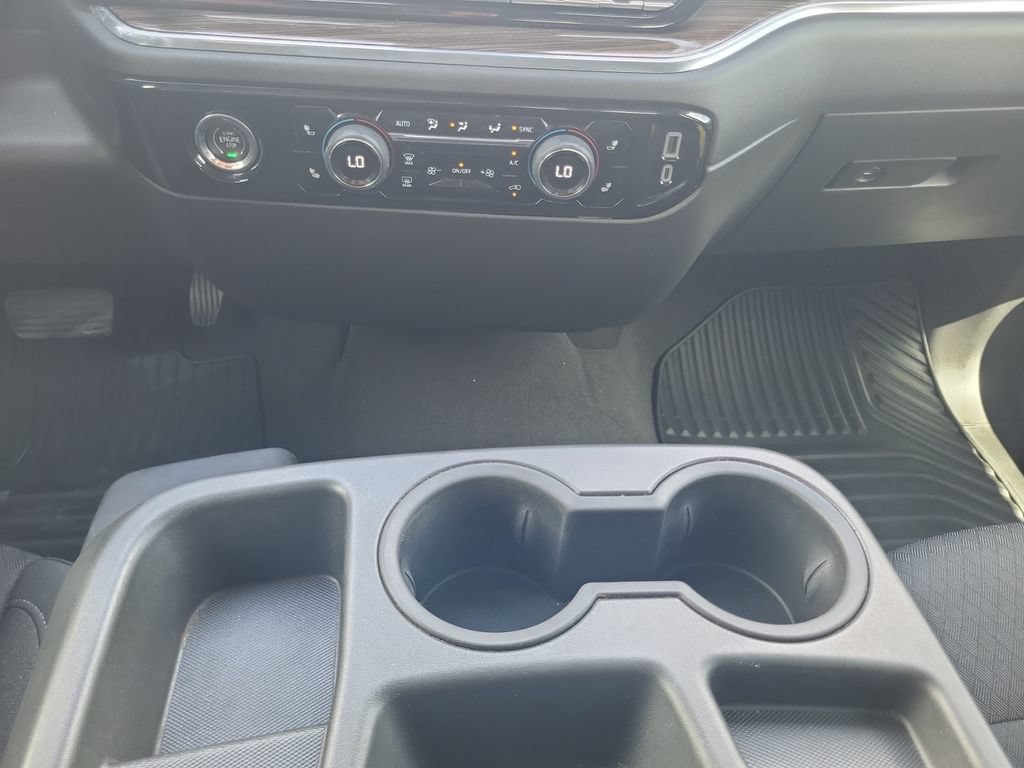 Used 2024 Chevrolet Silverado 1500 LT w/ Z71 Off-Road Package AWD/4WD image 18