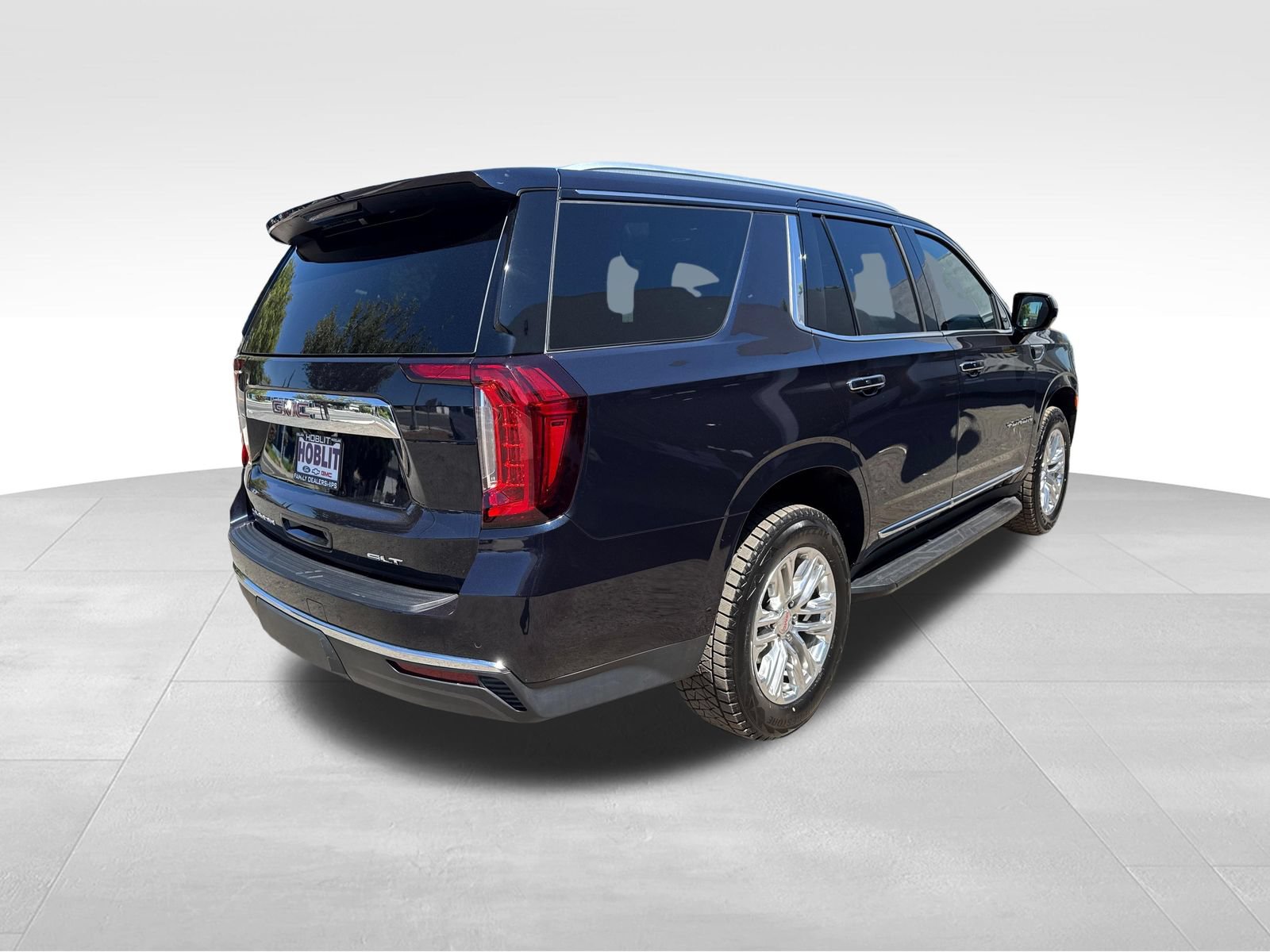 Used 2023 GMC Yukon SLT w/ Max Trailering Package AWD/4WD image 5