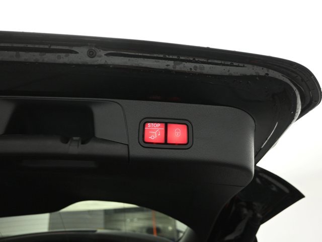 New 2026 Mercedes-Benz GLB 250 4MATIC image 26