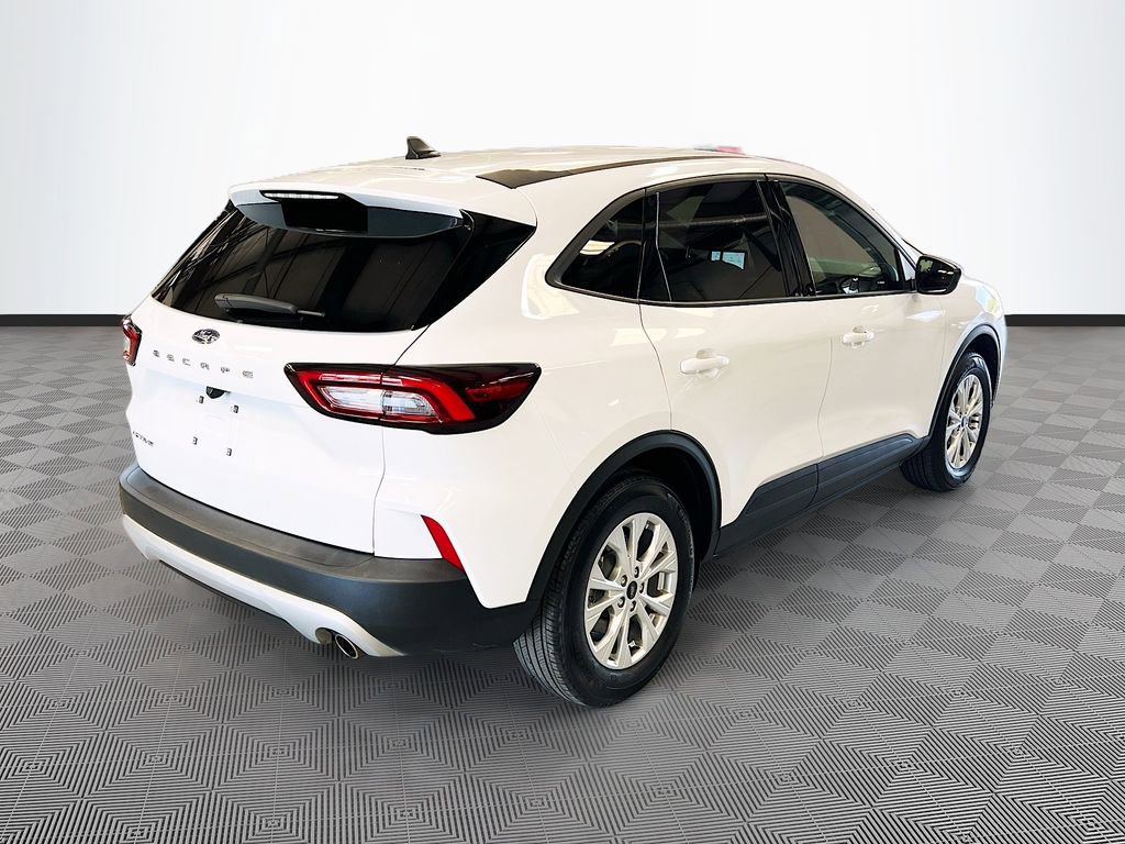Used 2025 Ford Escape Active FWD image 7