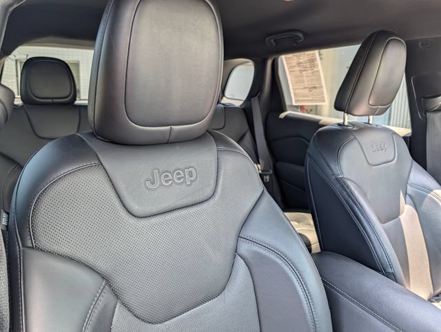 Used 2020 Jeep Cherokee High Altitude AWD/4WD image 13