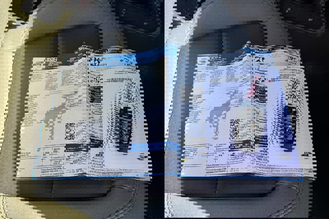 Used 2024 Ford Bronco Big Bend image 34