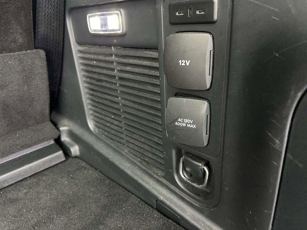 Used 2025 Ford Expedition Platinum AWD/4WD image 13