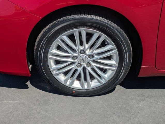 Used 2016 Lexus ES 350 w/ Premium Package w/Wood Trim FWD image 9