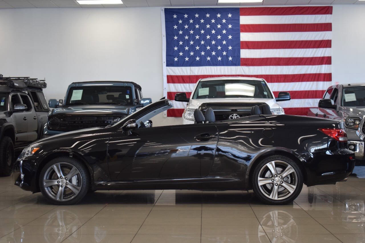 Used 2013 Lexus IS 350C Base 2dr Convertible w/ Luxury Pkg image 18