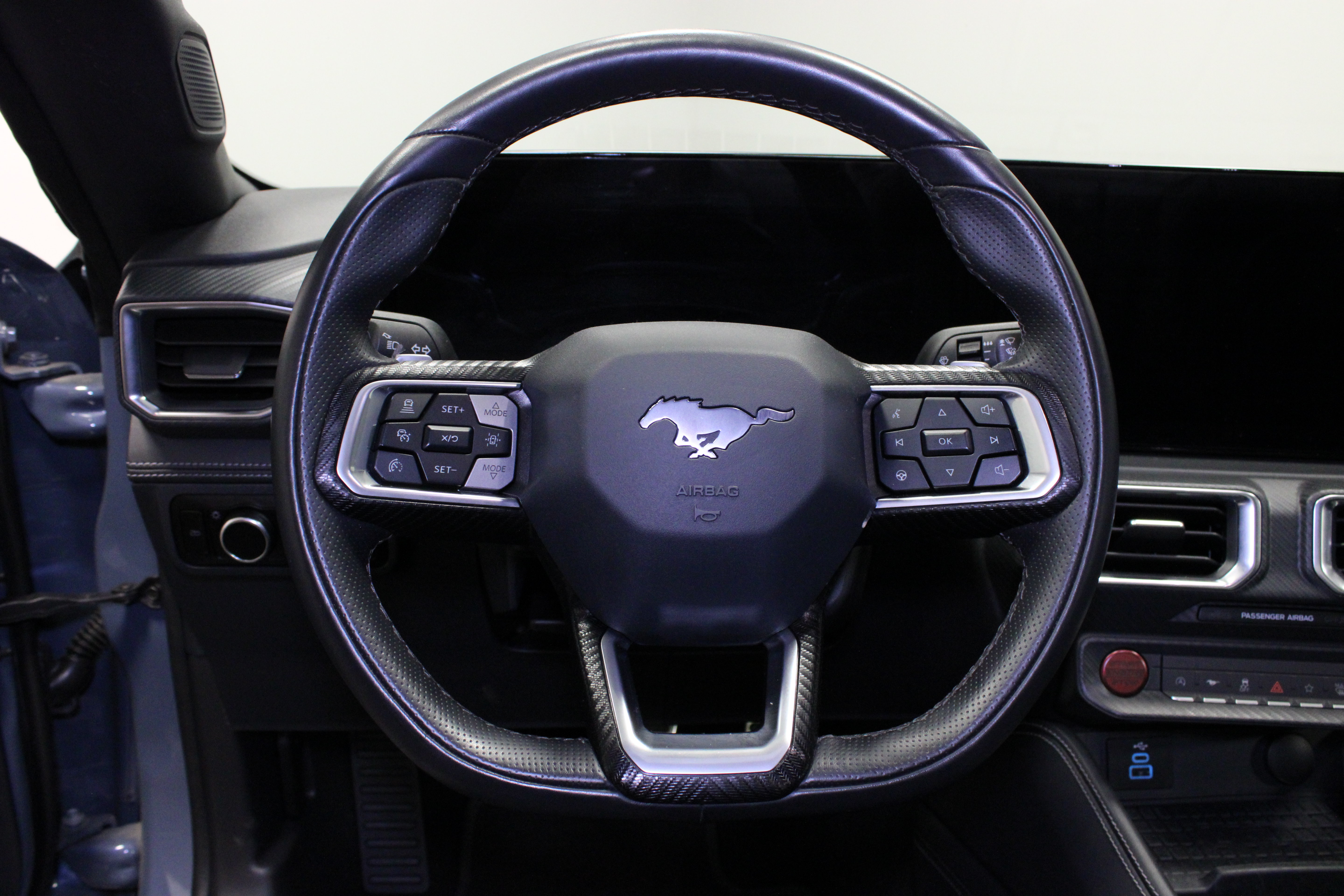Used 2024 Ford Mustang GT Premium RWD image 27