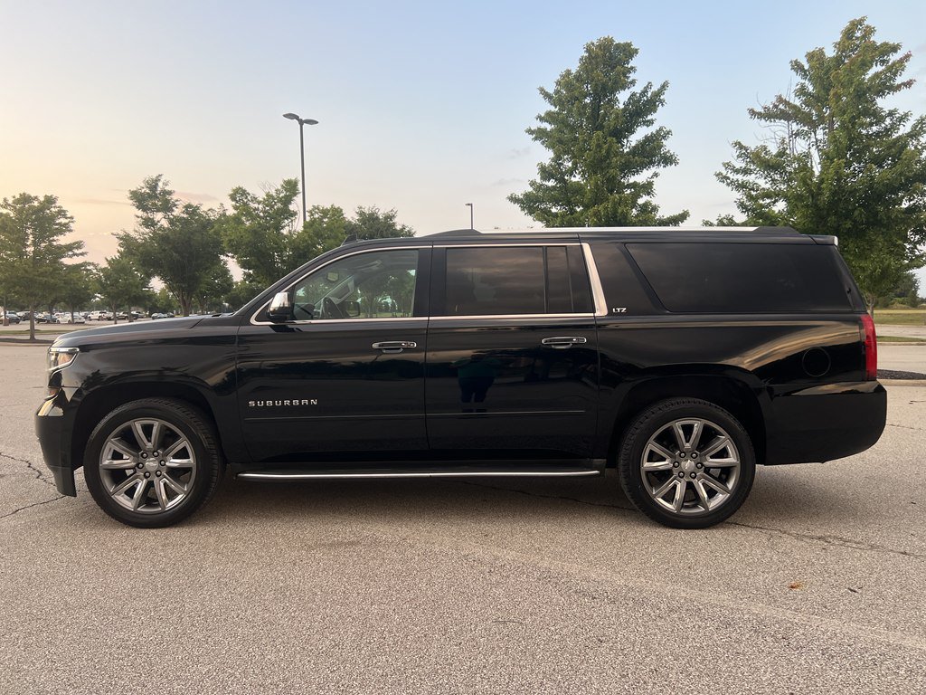 Used 2015 Chevrolet Suburban LTZ AWD/4WD image 2