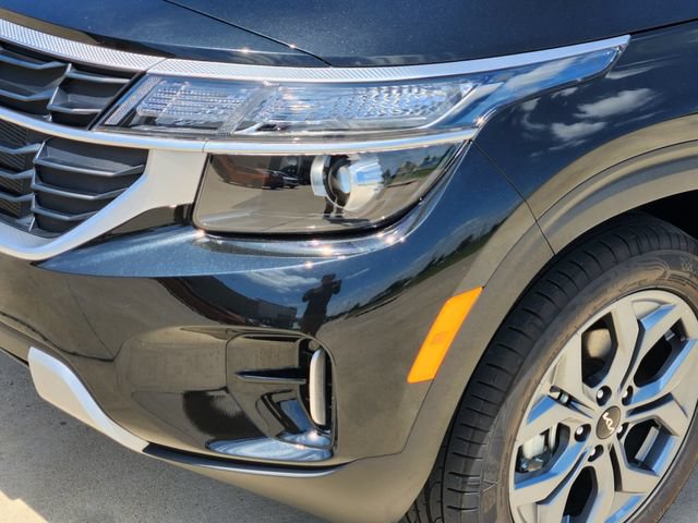 Certified 2026 Kia Seltos LX FWD image 9