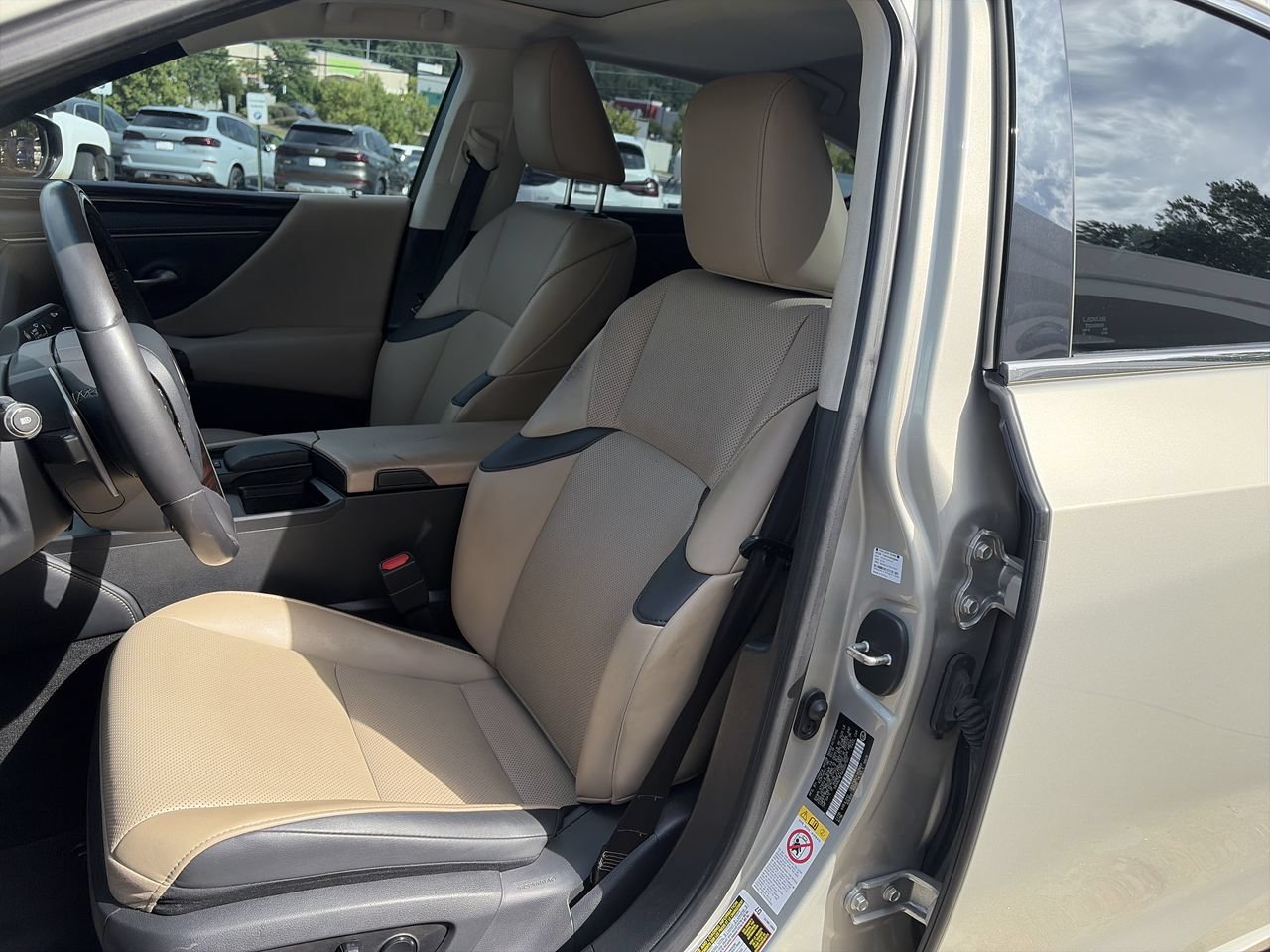 Used 2019 Lexus ES 350 w/ Premium Package FWD image 14