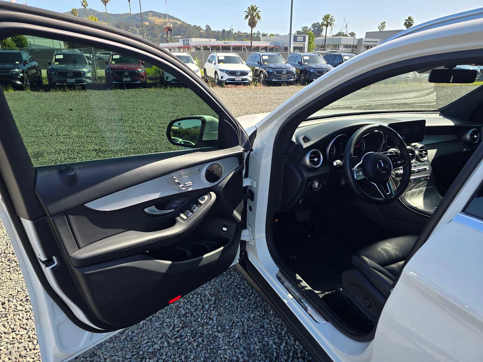 Used 2021 Mercedes-Benz GLC 300 4MATIC image 21