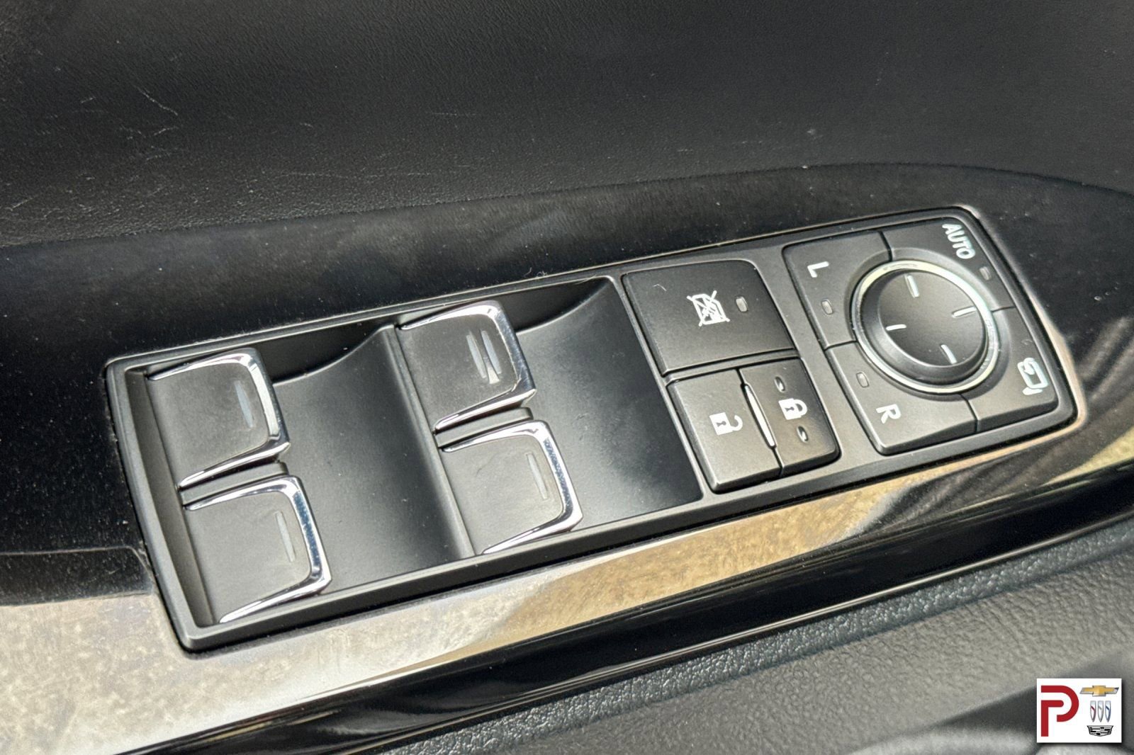 Used 2019 Lexus LX 570 4WD w/ Luxury Package image 13