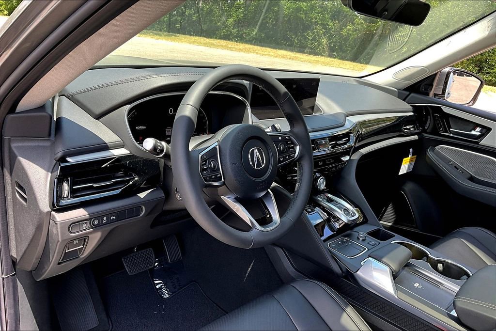 Used 2024 Acura MDX SH-AWD w/ Technology Package image 8