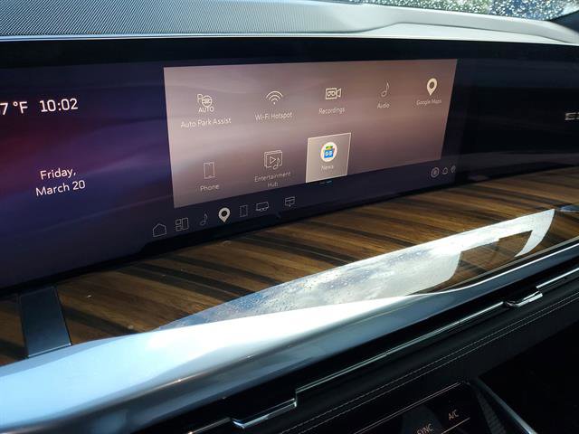 Certified 2026 Cadillac Escalade ESV Platinum Luxury image 48