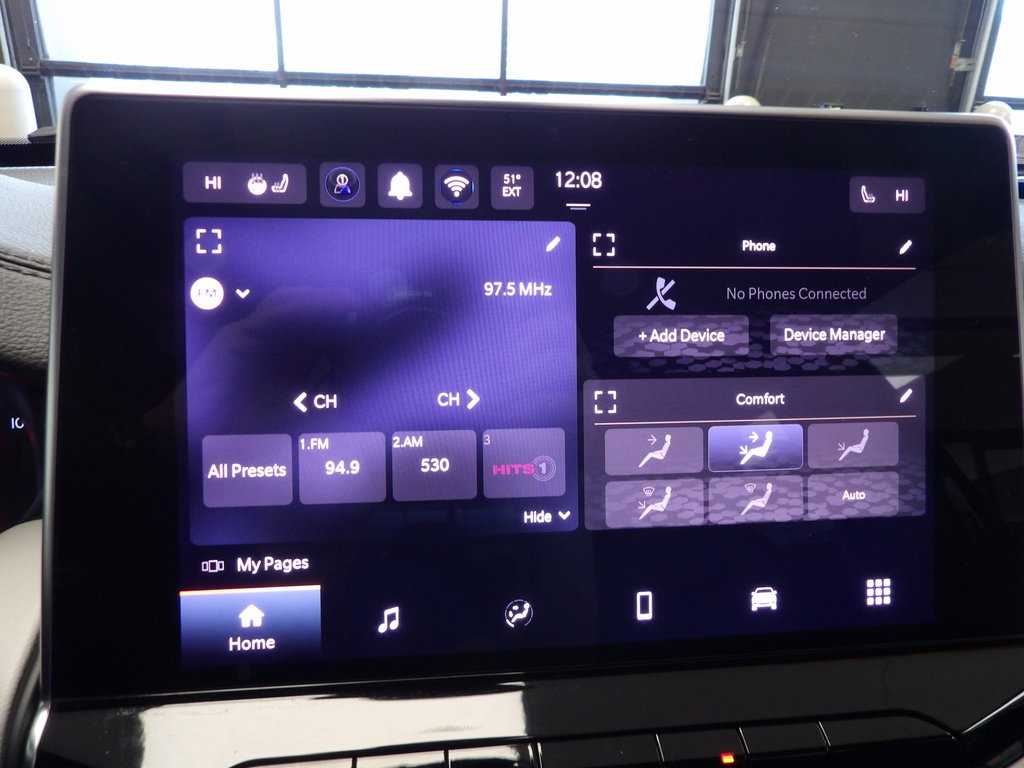 Used 2025 Jeep Compass Limited image 35