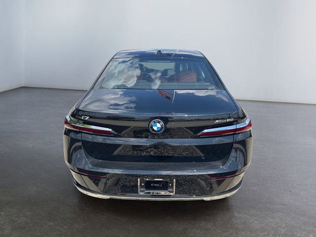 Used 2025 BMW i7 xDrive60 w/ Premium Package image 15