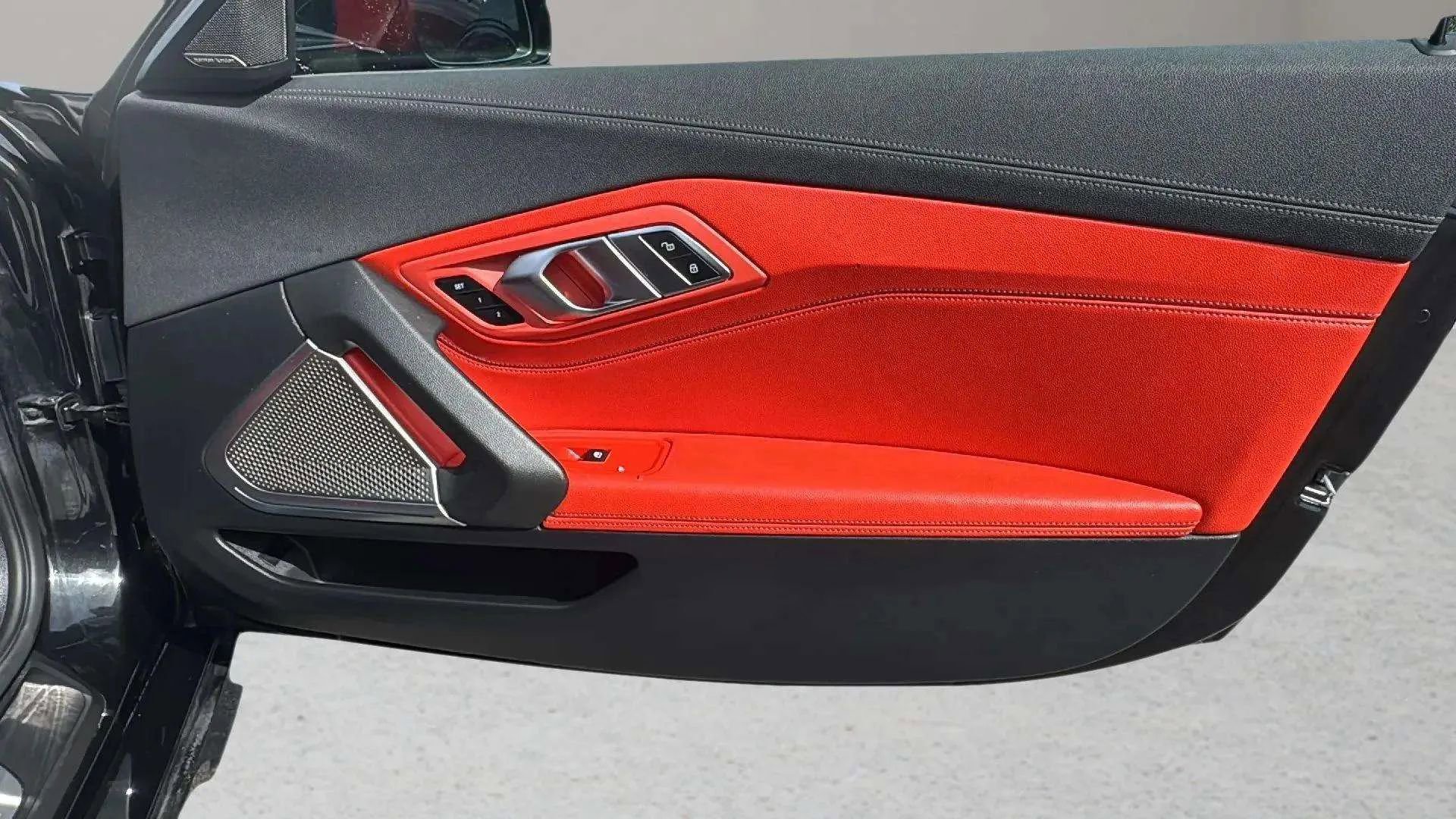 Used 2022 BMW Z4 sDrive30i w/ M Sport Package image 16