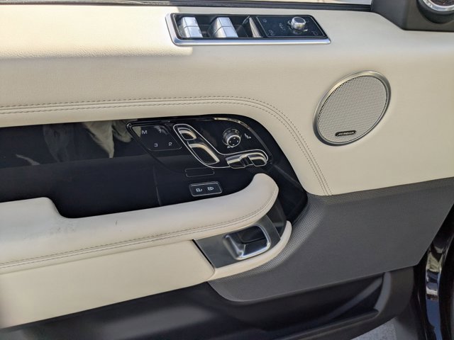 Used 2022 Land Rover Range Rover Westminster Edition image 7