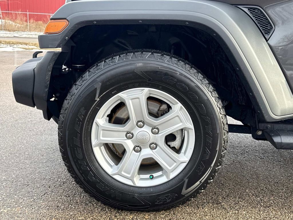 Used 2018 Jeep Wrangler Unlimited Sport S image 10