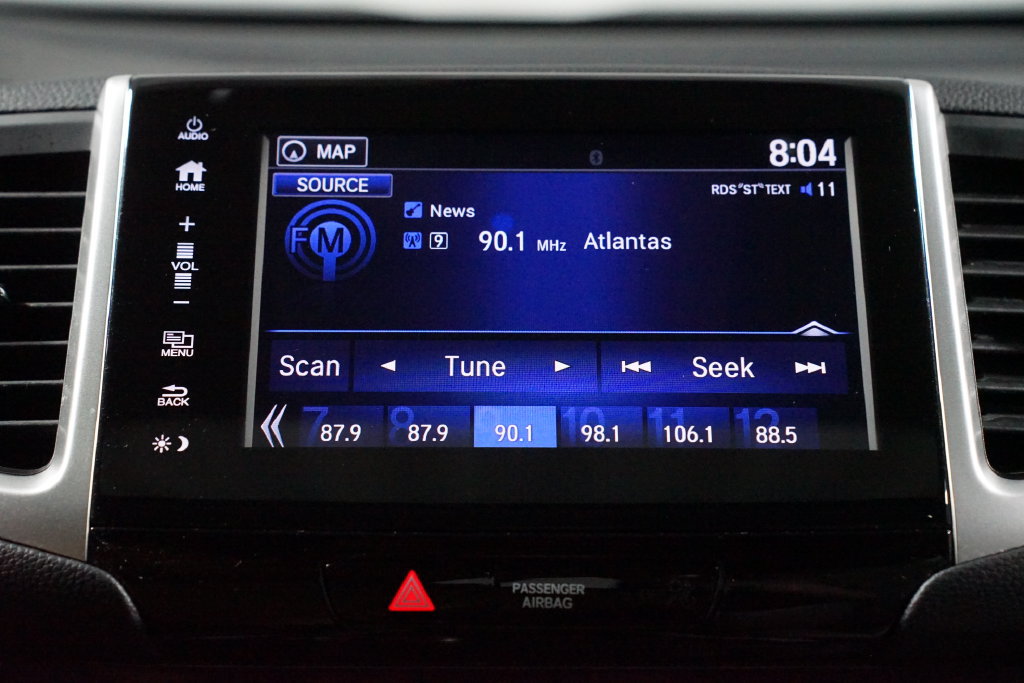 Used 2017 Honda Pilot Touring image 17