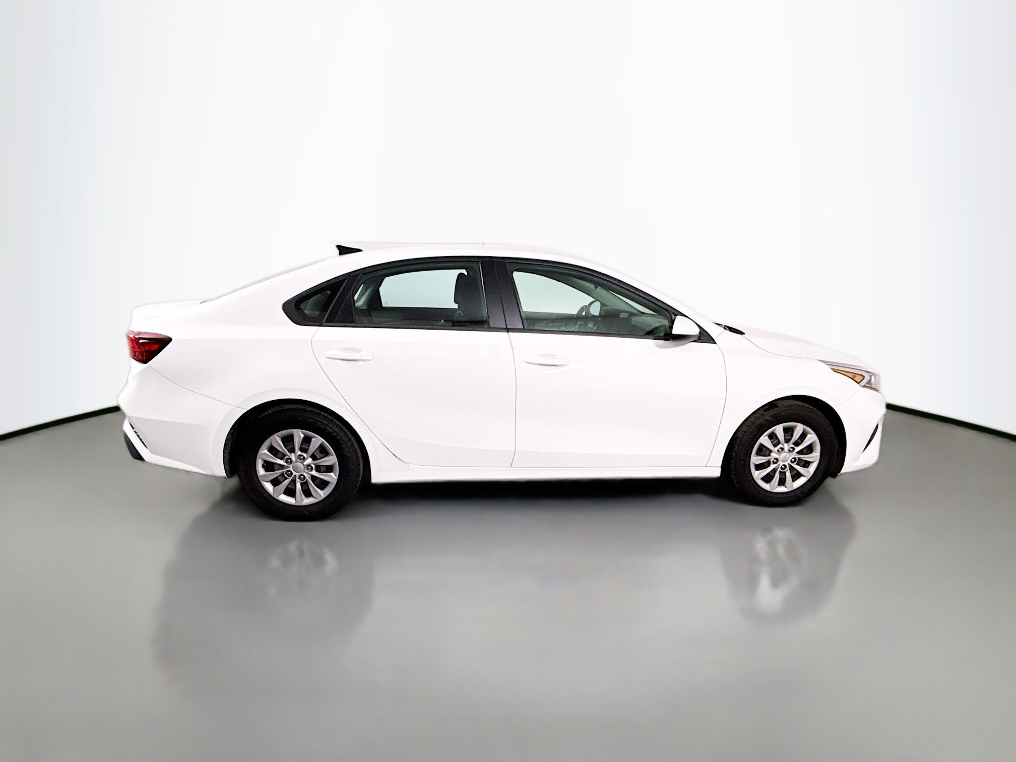 Used 2023 Kia Forte LX image 11