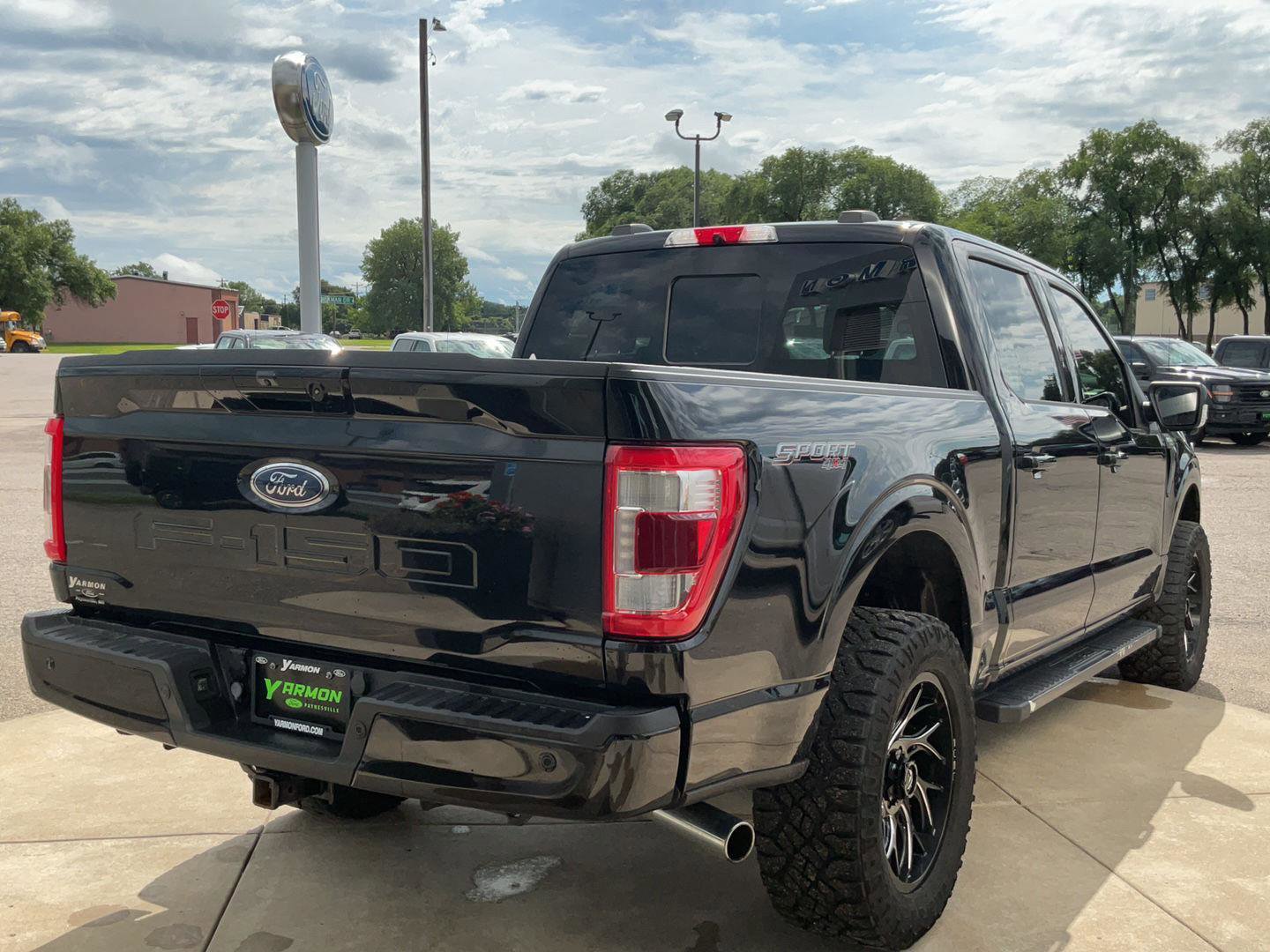 Used 2021 Ford F150 Lariat w/ Equipment Group 502A High image 6