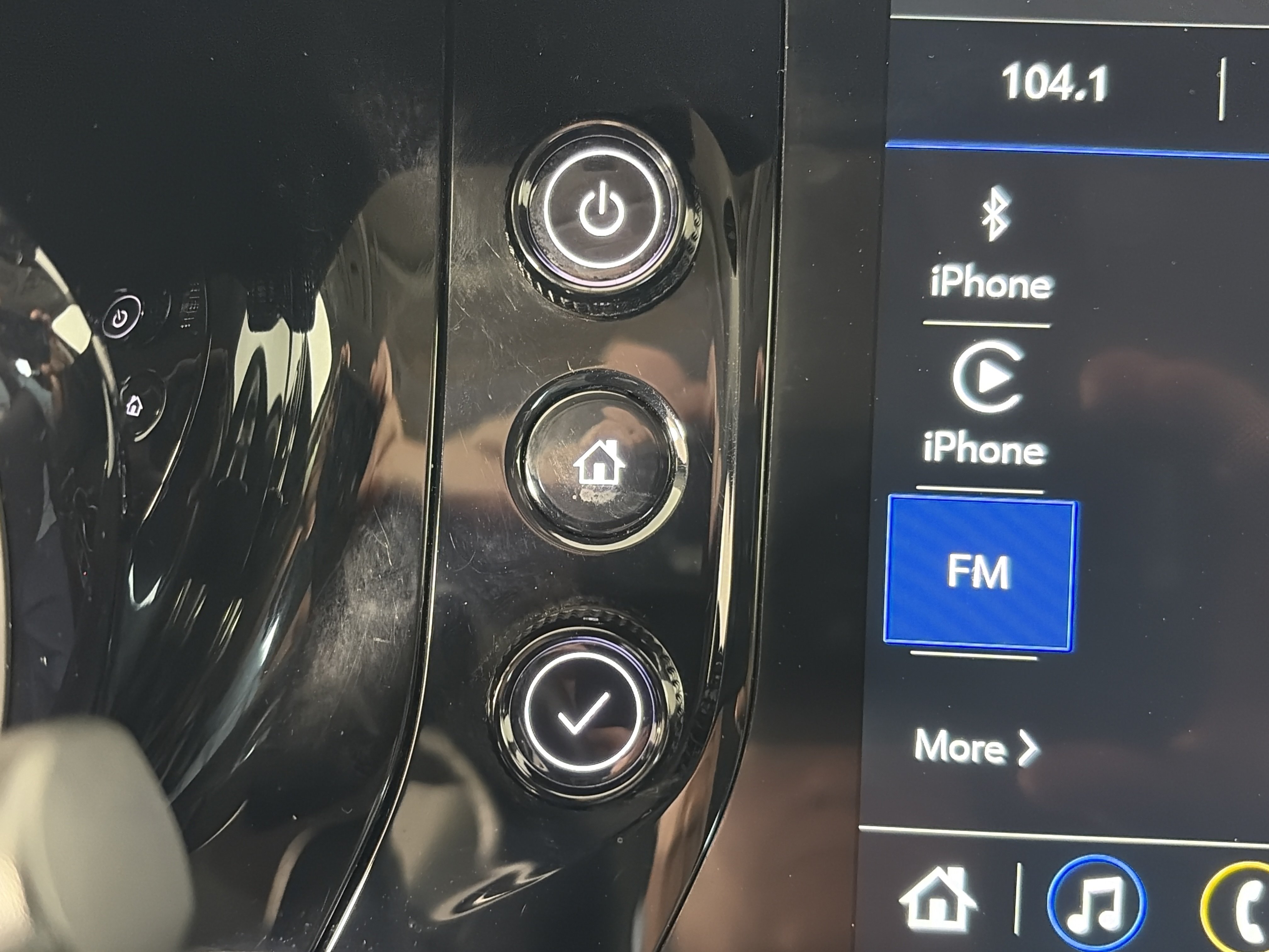 Used 2023 Buick Envision Preferred AWD/4WD image 22
