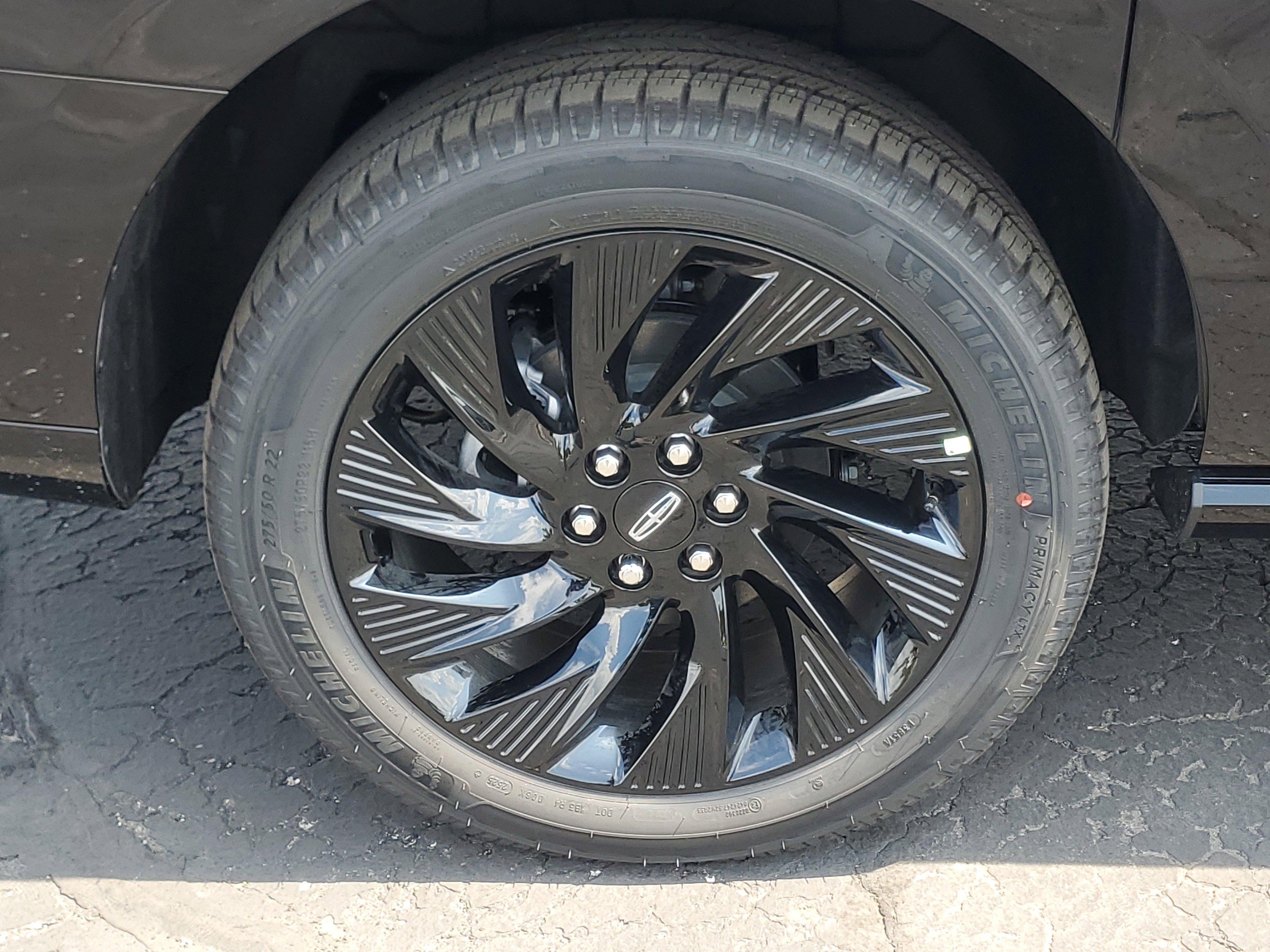 New 2025 Lincoln Navigator L Reserve w/ Jet Appearance Package image 5