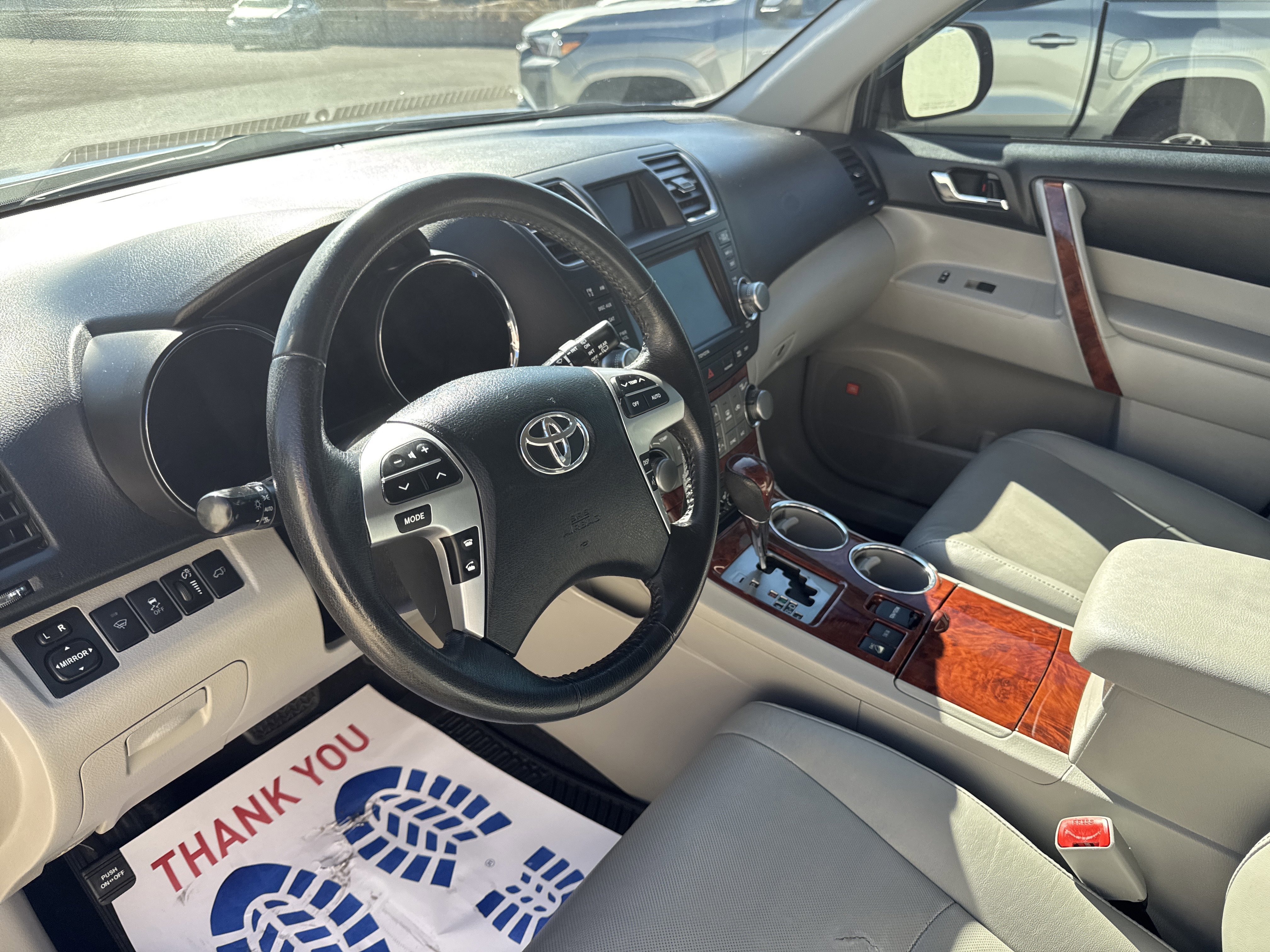 Used 2012 Toyota Highlander Limited image 21