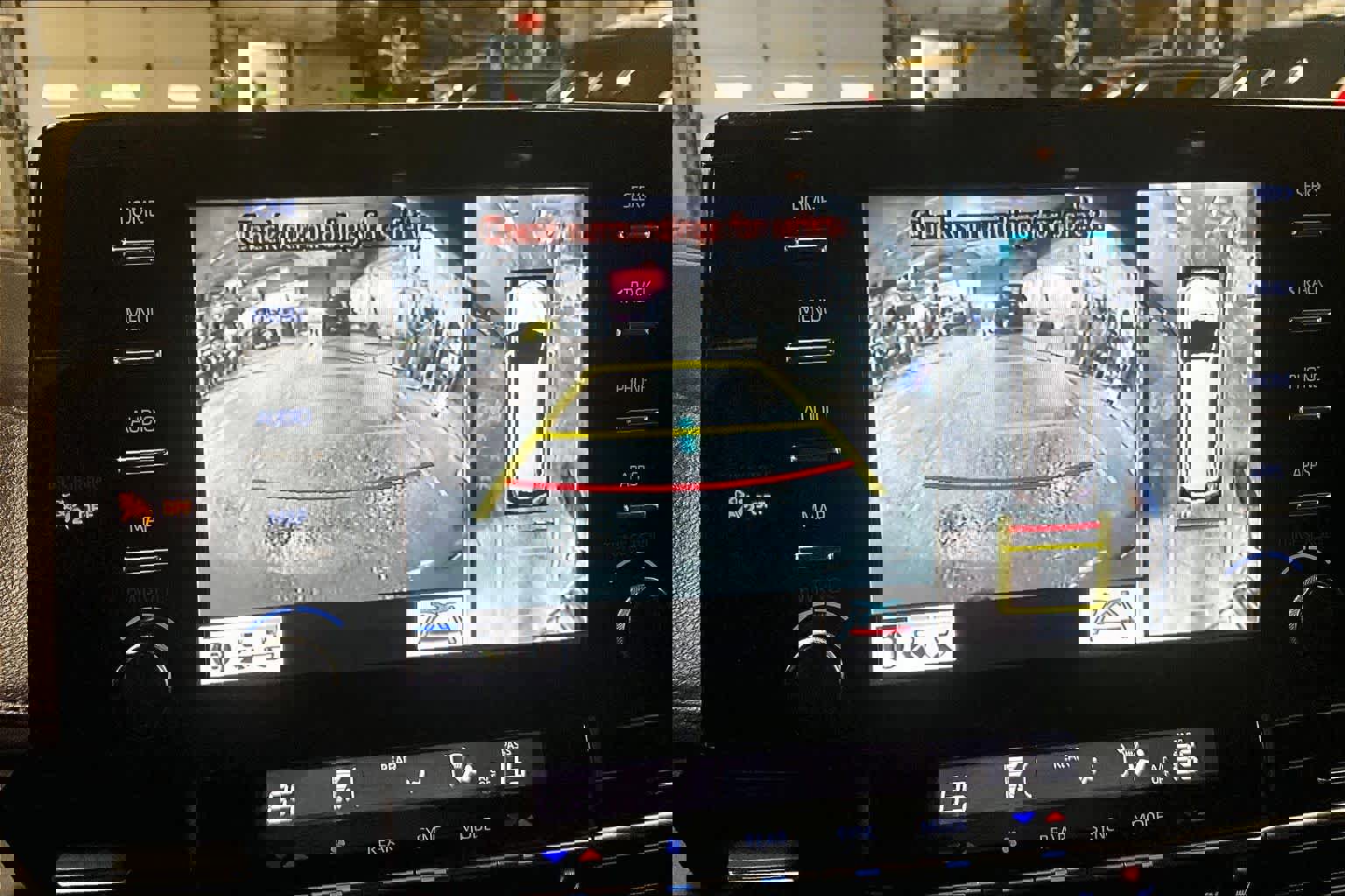 Used 2024 Toyota Sienna Platinum image 28