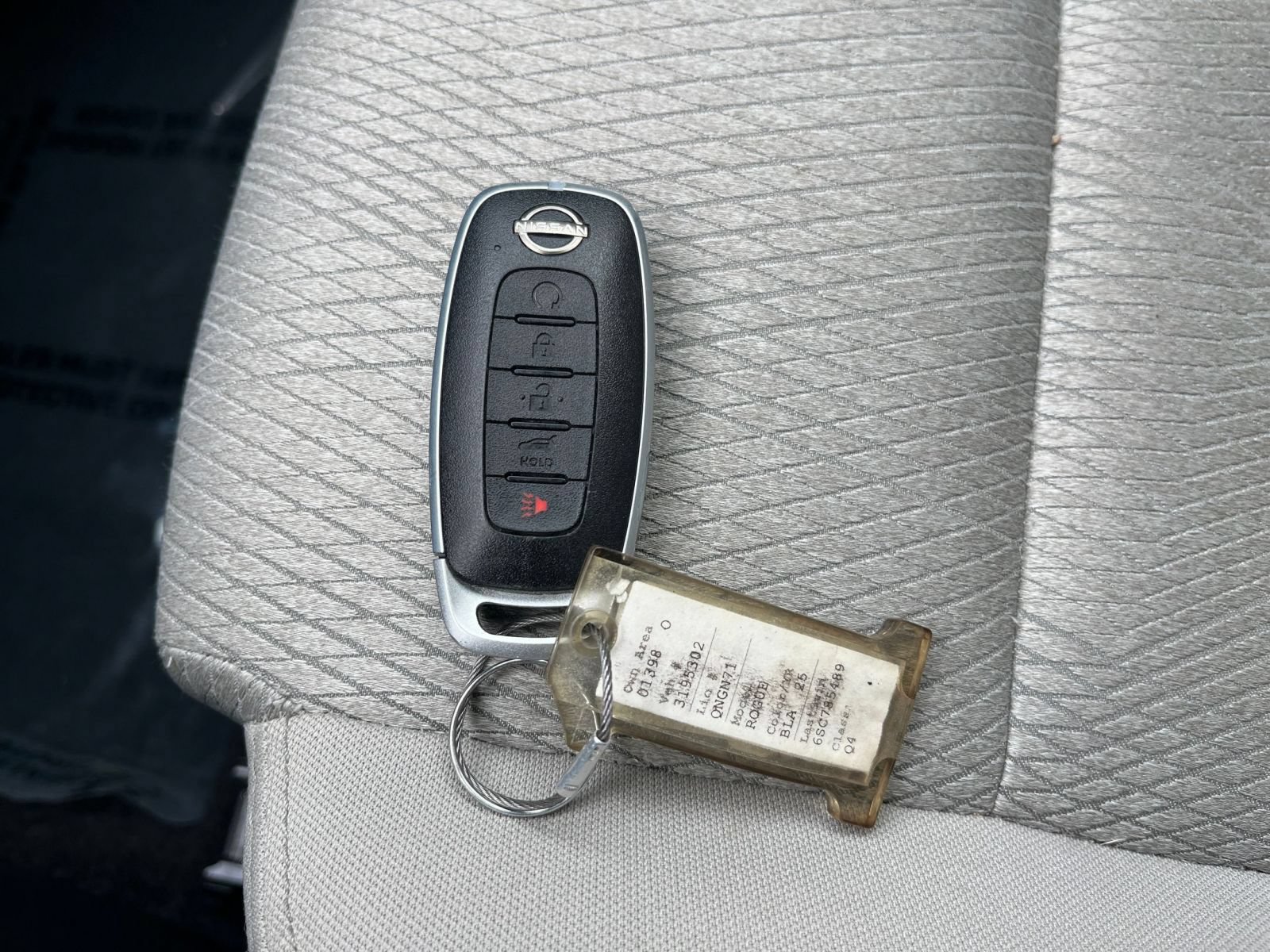 Used 2025 Nissan Rogue SV AWD/4WD image 22