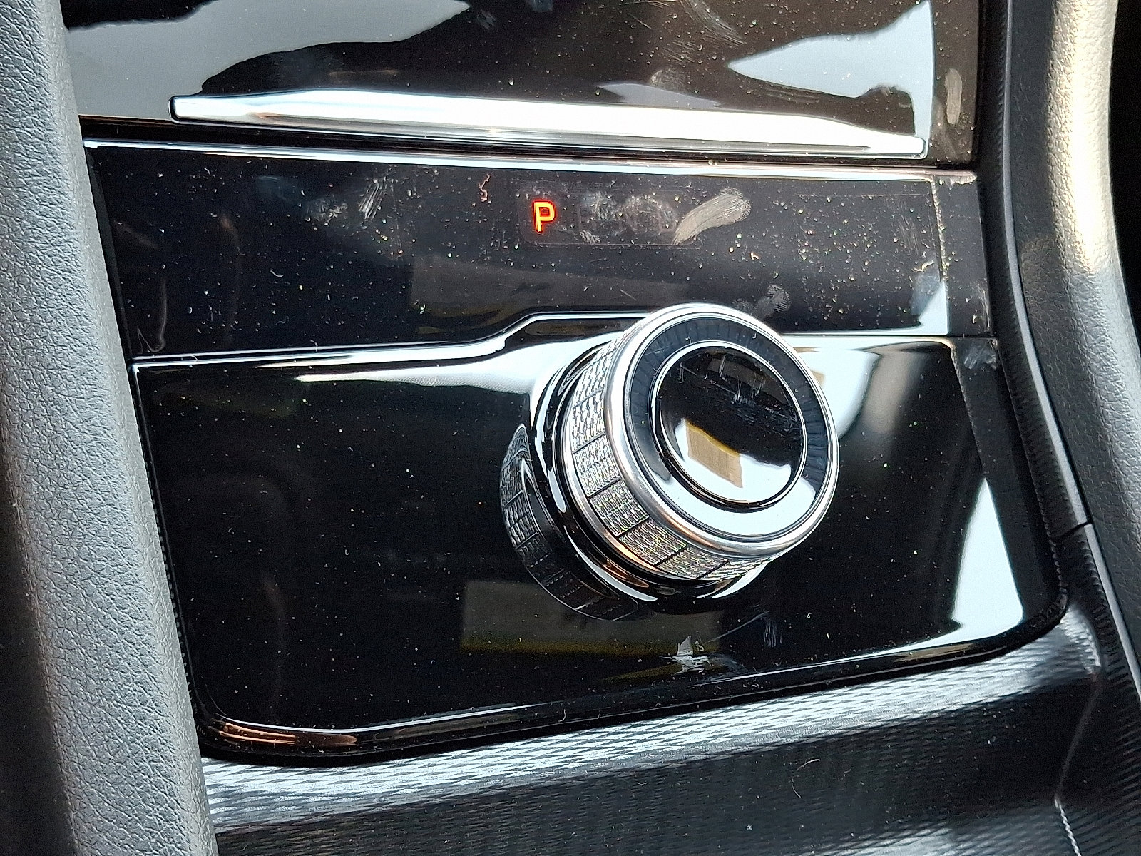 Certified 2025 Jeep Grand Cherokee Laredo X w/ Luxury Tech Group I image 14