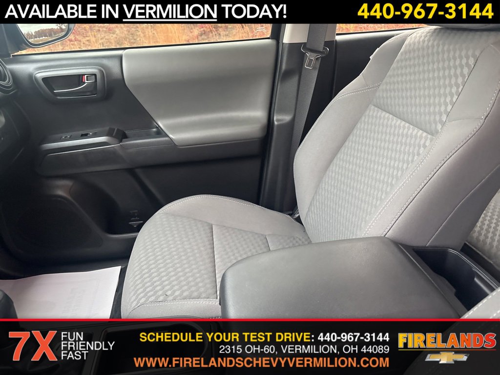 Used 2022 Toyota Tacoma SR image 12