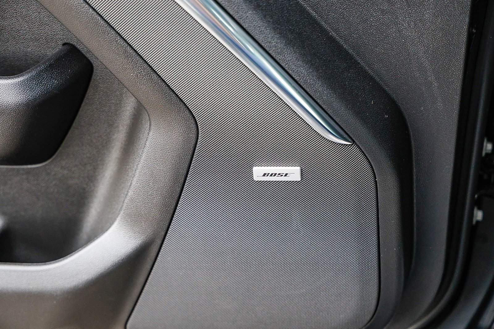 Used 2025 Chevrolet Tahoe High Country image 24