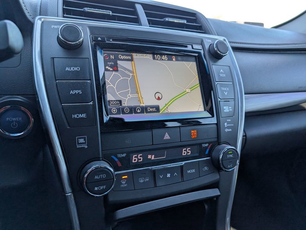 Used 2015 Toyota Camry XLE image 16