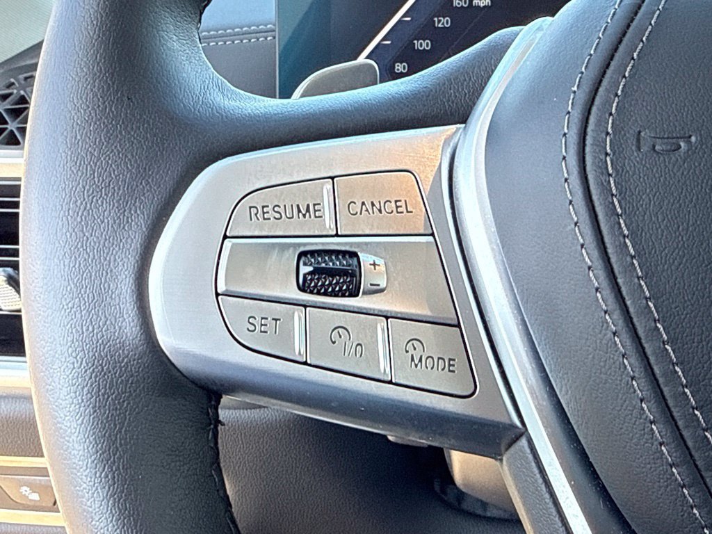Used 2026 BMW X7 xDrive40i w/ Premium Package AWD/4WD image 23