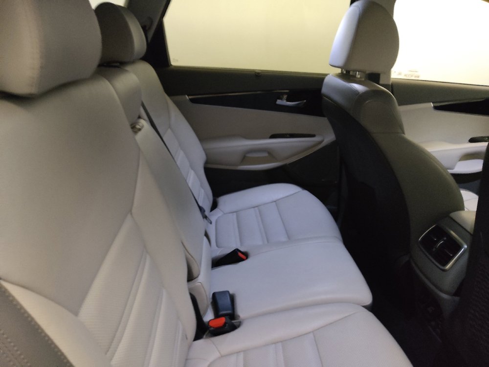Used 2019 Kia Sorento SX w/ SX Touring Package AWD/4WD image 19