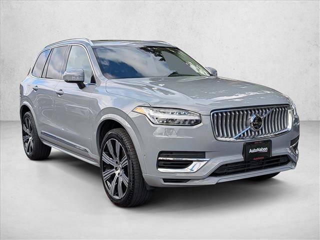 Used 2024 Volvo XC90 T8 Plus w/ Protection Package Premier AWD/4WD video 3