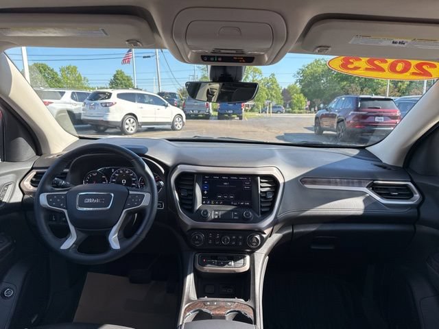 Used 2023 GMC Acadia Denali w/ Denali Technology Package AWD/4WD image 28