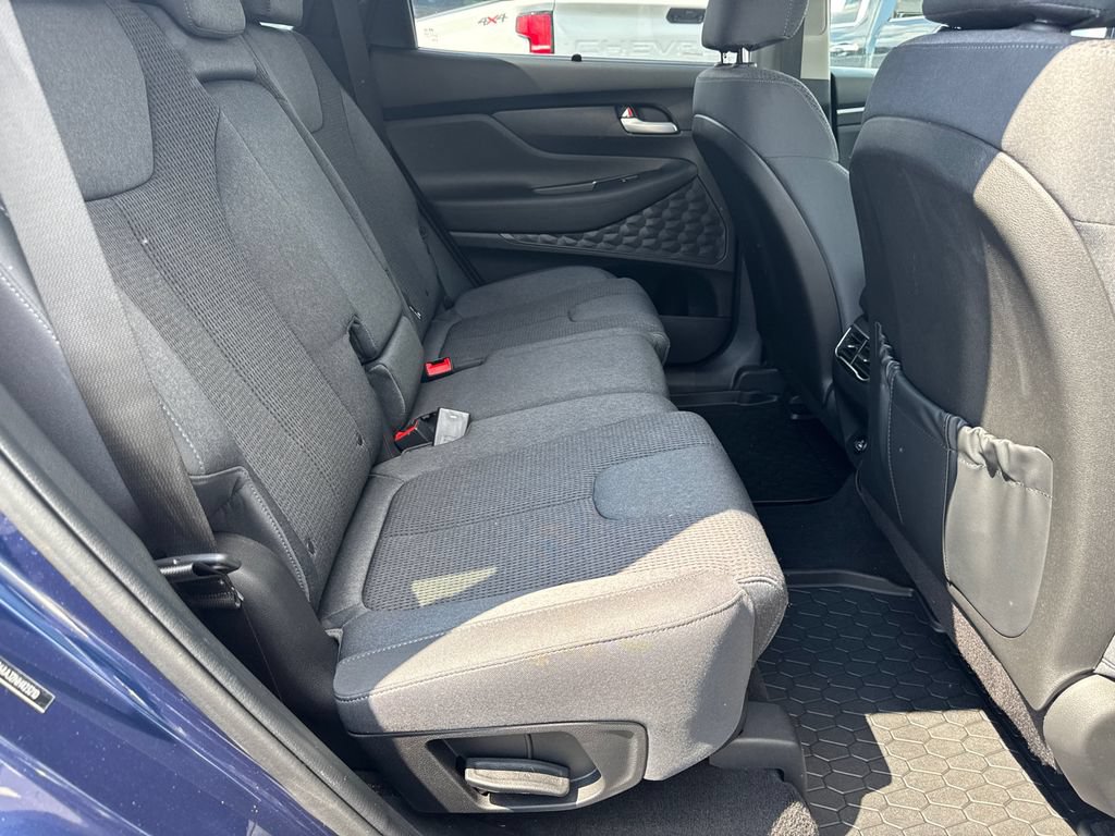 Used 2022 Hyundai Santa Fe SEL w/ Convenience Package FWD image 16