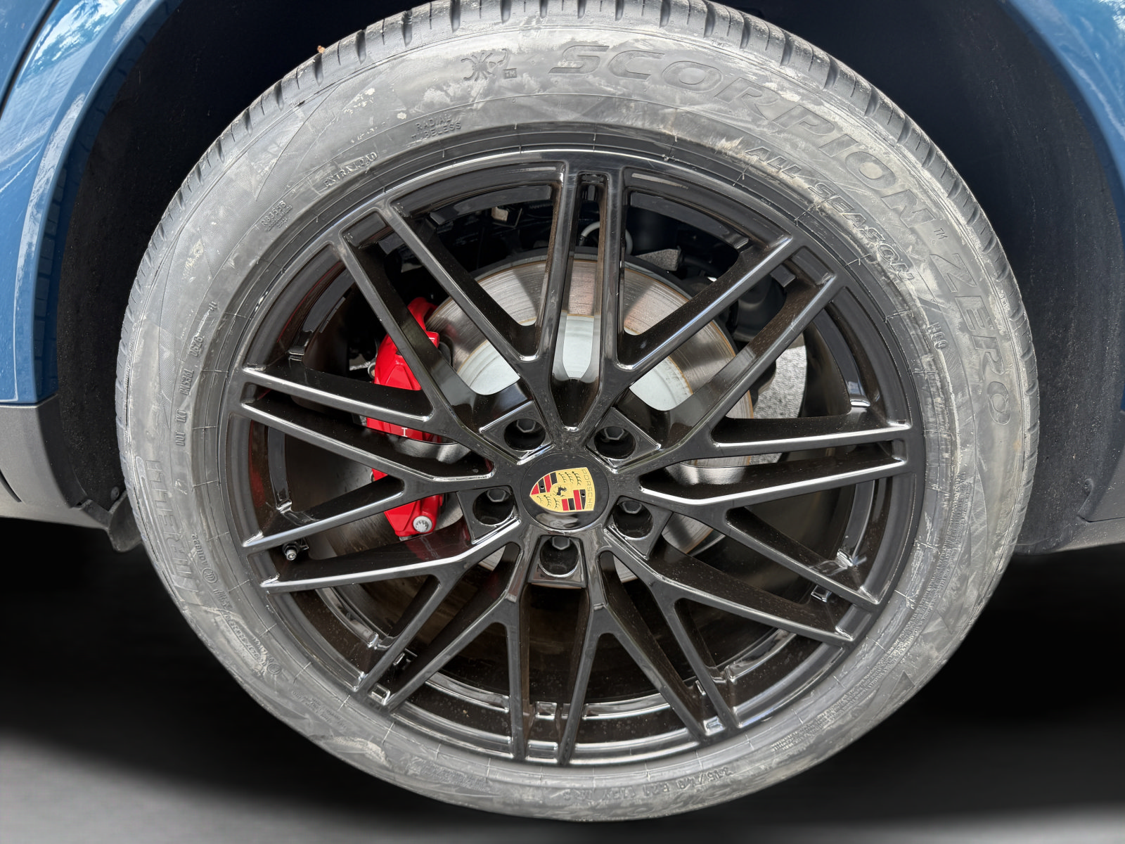 Certified 2024 Porsche Cayenne S AWD/4WD image 7