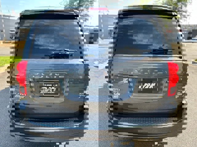 Used 2019 Dodge Grand Caravan SXT image 6