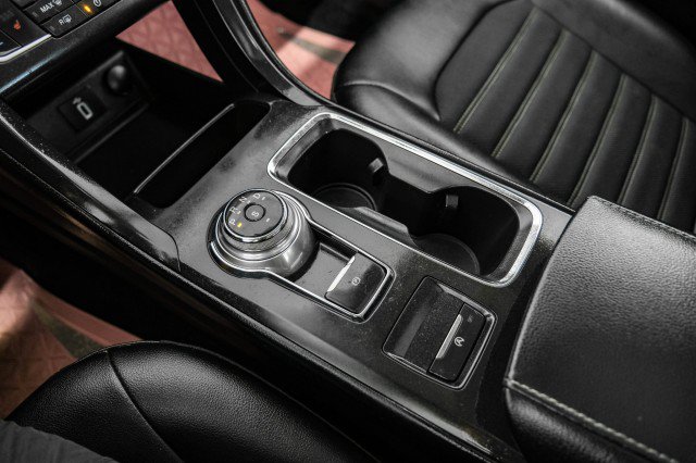 Used 2018 Ford Fusion SE w/ Equipment Group 201A FWD image 23