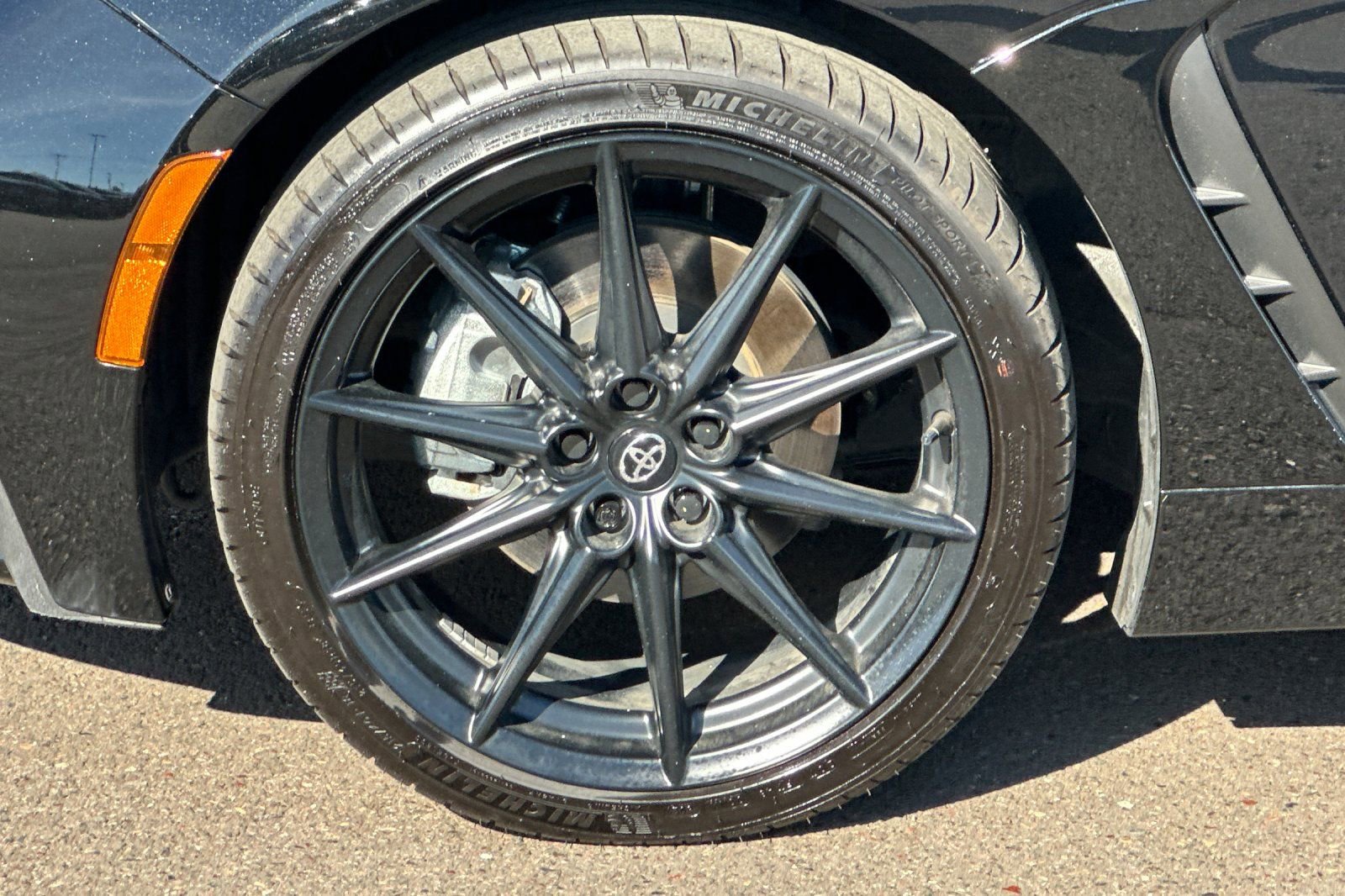 Used 2022 Toyota GR86 Premium w/ ALL Weather Mat Package (TMS) image 23