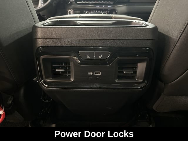 Used 2025 Chevrolet Silverado 2500 ZR2 w/ Technology Package AWD/4WD image 30